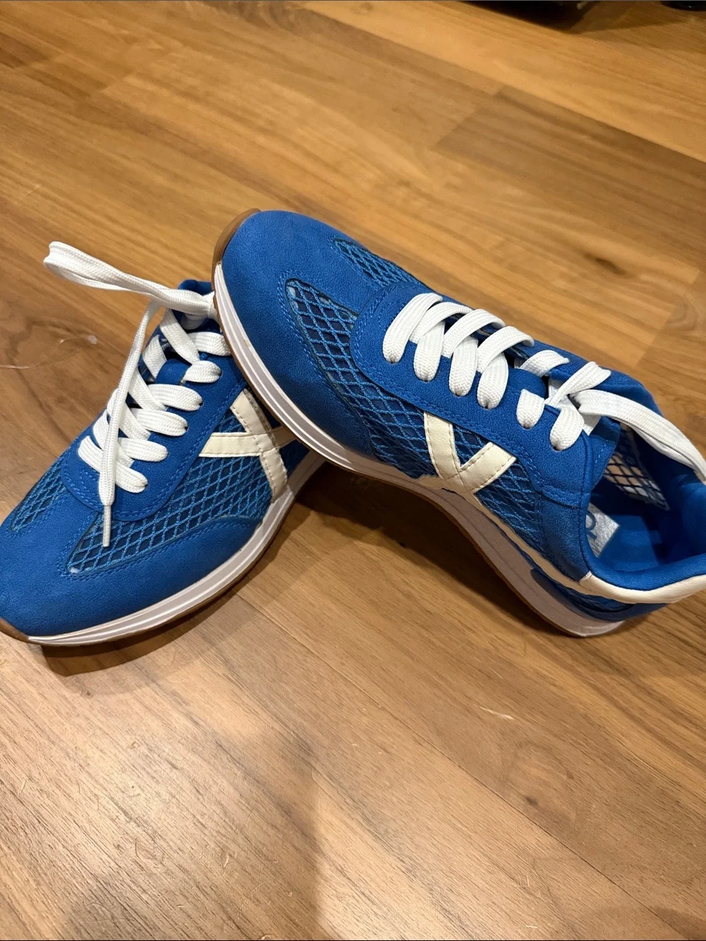 DV by Dolce Vita royal blue mesh sneakers